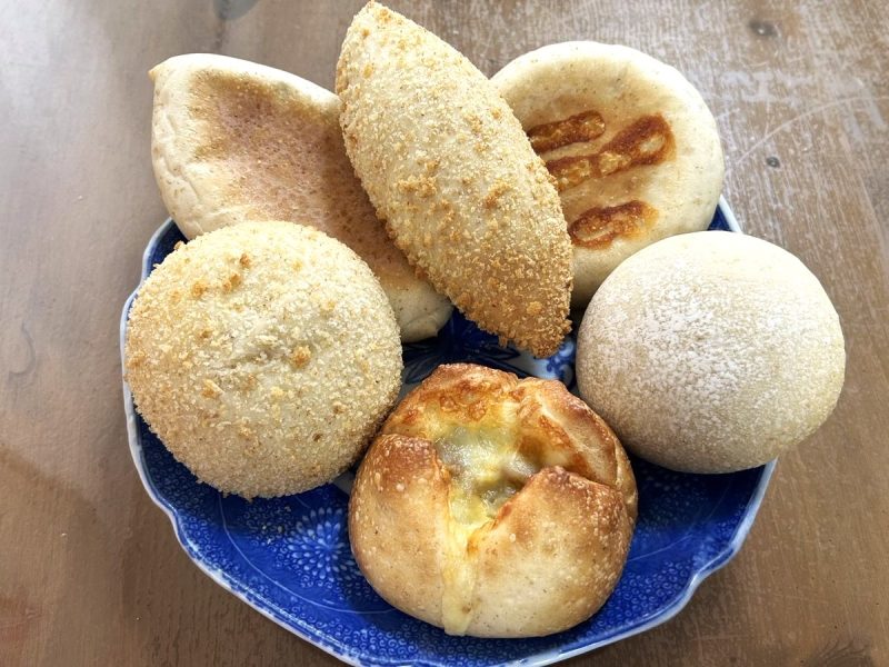 焼カレーパン 伸